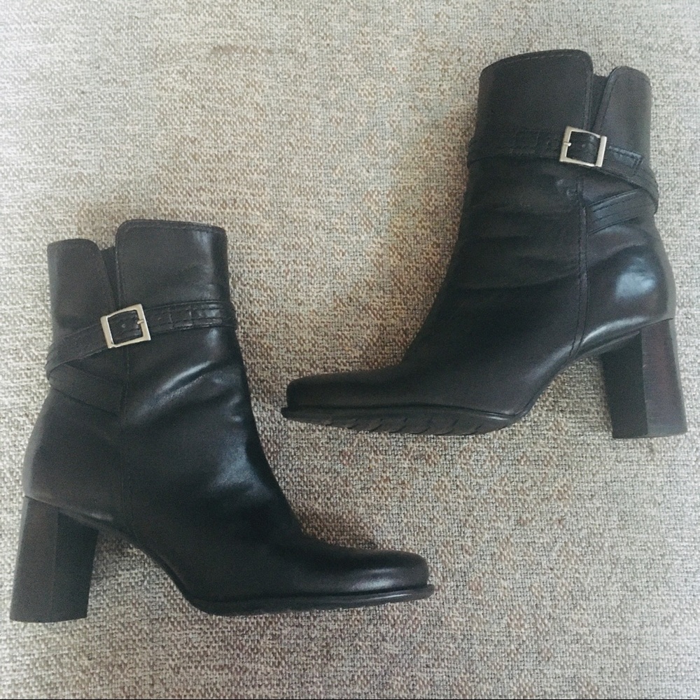 8.5 Wide Naturalizer Leather Ankle Boots